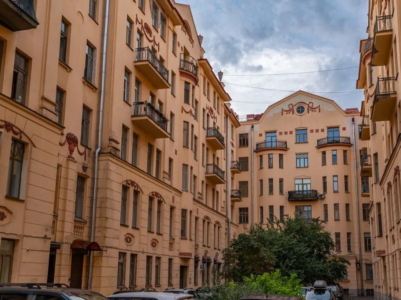 Петербург с другой стороны - групповая экскурсия в Санкт-Петербурге пешком длительностью 1.5 часа с количеством участников до 6 человек цена экскурсии 1400₽