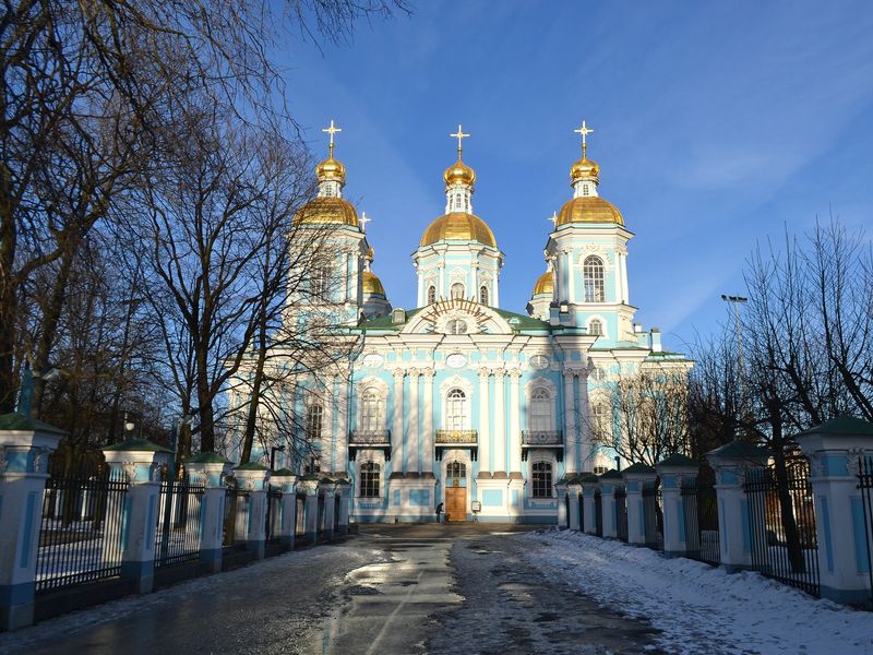 Экскурсия в православные храмы и часовню Ксении Блаженной - индивидуальная экскурсия в Санкт-Петербурге на машине гида длительностью 4 часа с количеством участников до 4 человек цена экскурсии 13600₽