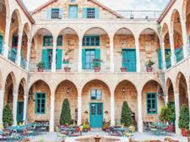 Экскурсия из Бейрута: Деир Амар, замок Муссы, Бейт-Эддин — фото 3