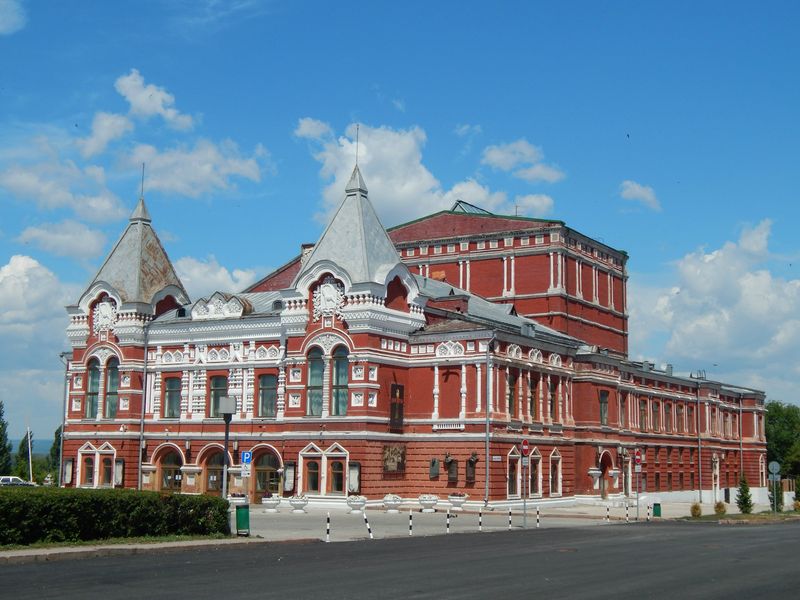 Здание драматического театра Самары