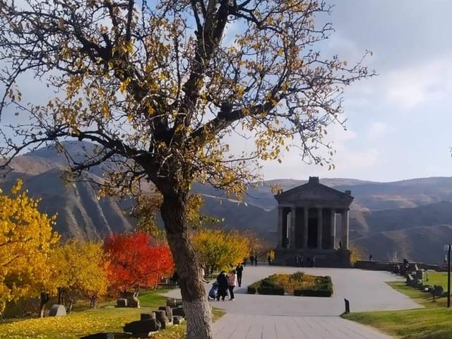 Экскурсия из Еревана в храм Гарни и скальный монастырь Гегард — фото 2