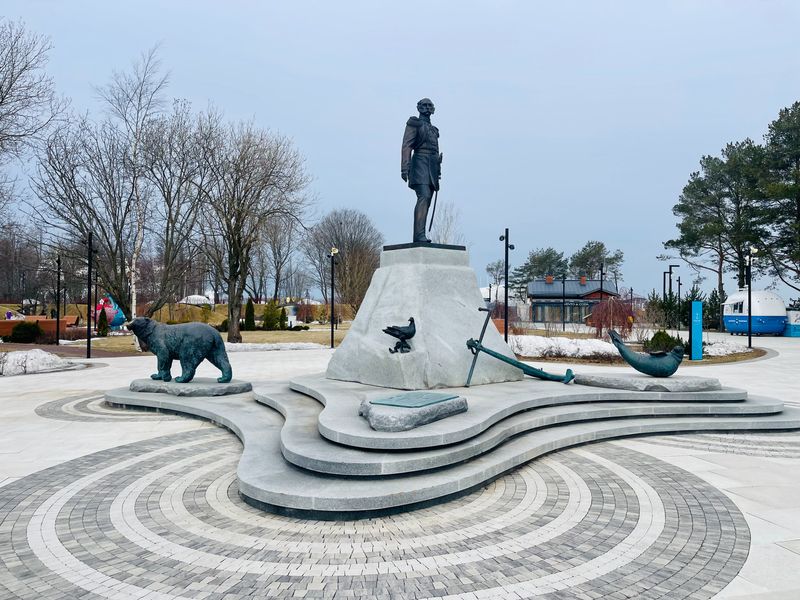 Памятник
