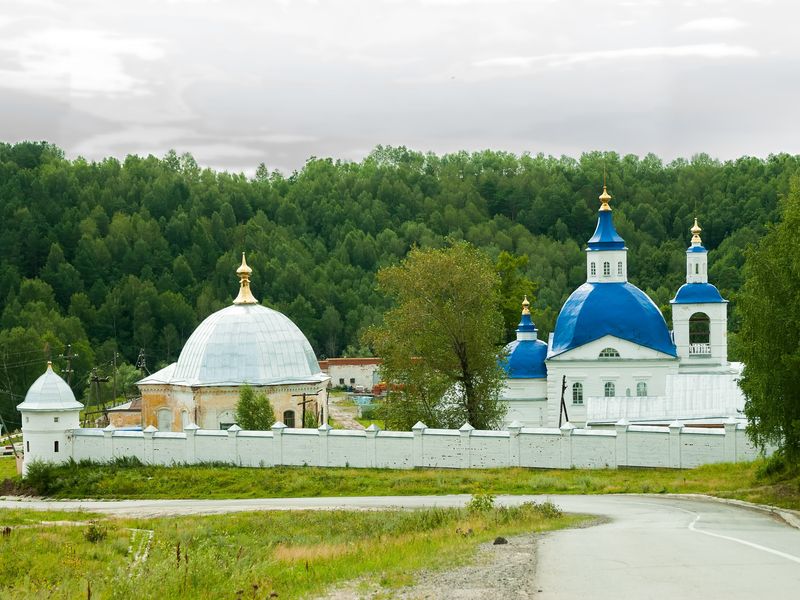 Тематическая экскурсия из Тобольска по монастырям Сибири - индивидуальная экскурсия в Тобольске на машине гостей длительностью 3 часа с количеством участников до 5 человек цена экскурсии 5500₽