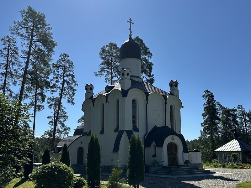 Обзорная прогулка к острову Валаам и ладожским шхерам на катере - групповая экскурсия в Сортавале длительностью 6 часов с количеством участников до 10 человек цена экскурсии 5900₽