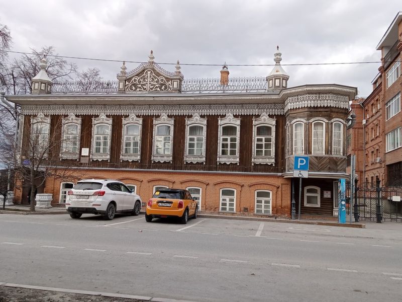 В городе на Туре: экскурсия-представление - групповая экскурсия в Тюмени пешком длительностью 2 часа с количеством участников до 20 человек цена экскурсии 1900₽