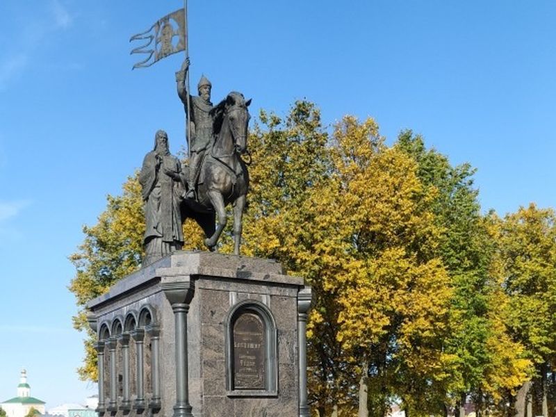 Памятник