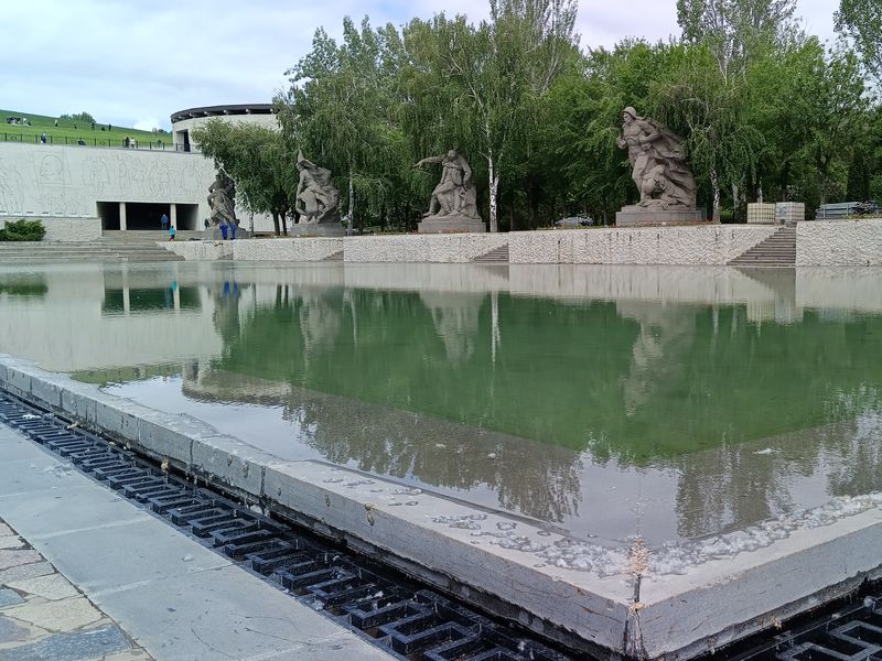 Площадь Героев