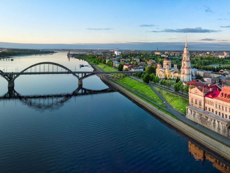 Индивидуальная экскурсия в купеческом Рыбинске на авто - индивидуальная экскурсия в Рыбинске на машине гостей длительностью 2 часа с количеством участников до 5 человек цена экскурсии 5500₽