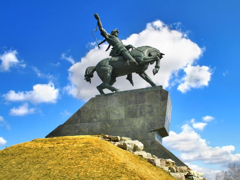 Индивидуальная экскурсия-променад по исторической Уфе - индивидуальная экскурсия в Уфе пешком длительностью 2 часа с количеством участников до 5 человек цена экскурсии 5500₽