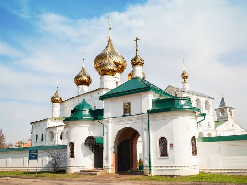 Воскресенский монастырь