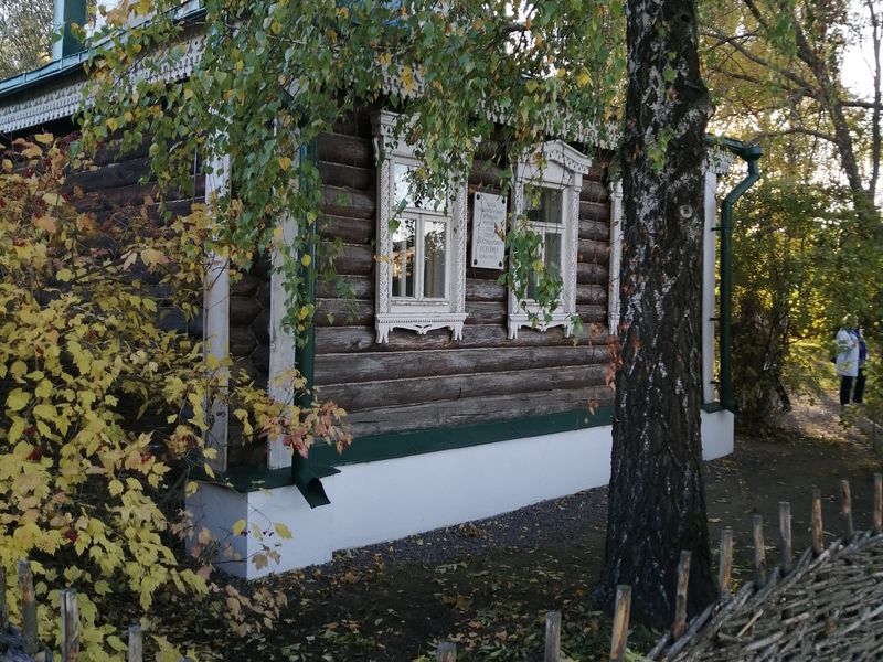 Экскурсия из Рязани в Константиново: малая родина Есенина - индивидуальная экскурсия в Рязани на машине гостей длительностью 2.5 часа с количеством участников до 10 человек цена экскурсии 9300₽