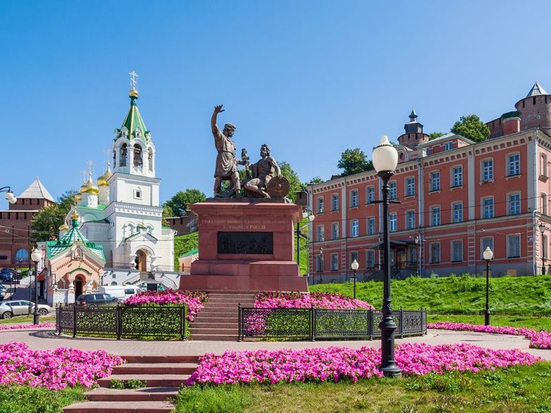Информативная прогулка в сердце Нижнего Новгорода - индивидуальная экскурсия в Нижнем Новгороде пешком длительностью 3 часа с количеством участников до 10 человек цена экскурсии 7500₽