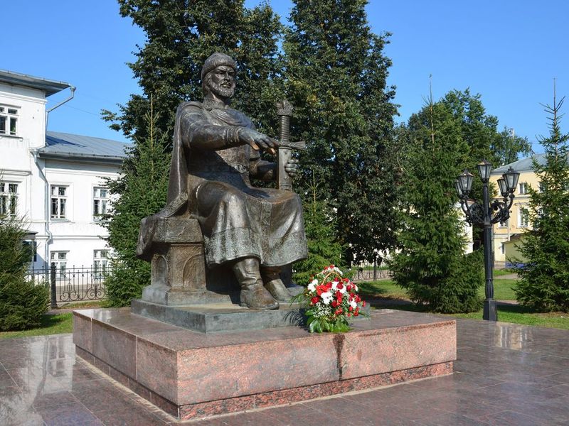 Памятник