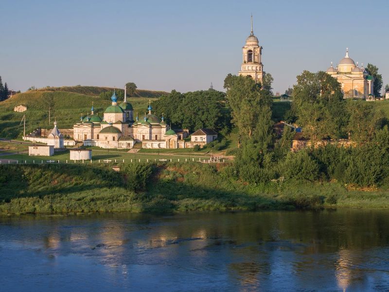 Обзорная экскурсия из Твери в Старицу «Листая страницы истории» - индивидуальная экскурсия В Tверь на машине гостей длительностью 6 часов с количеством участников до 4 человек цена экскурсии 11800₽