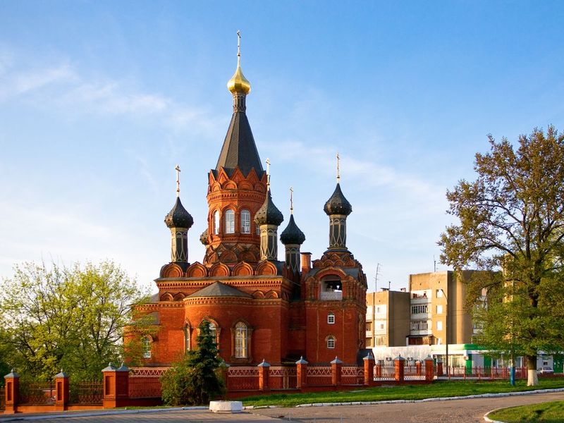 Экскурсия из Брянска в Дятьково— хрустальная легенда брянщины - индивидуальная экскурсия в Брянске на машине гостей длительностью 8 часов с количеством участников до 10 человек цена экскурсии 13000₽