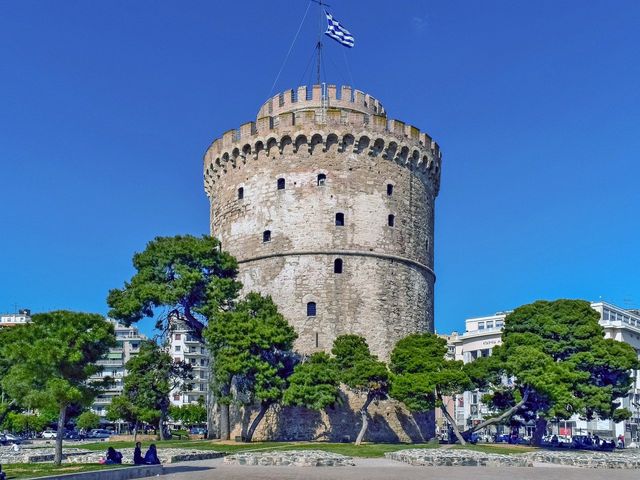 Обзорный тур на 4 дня: Салоники — Метеоры — Лутра Позар — Эдесса