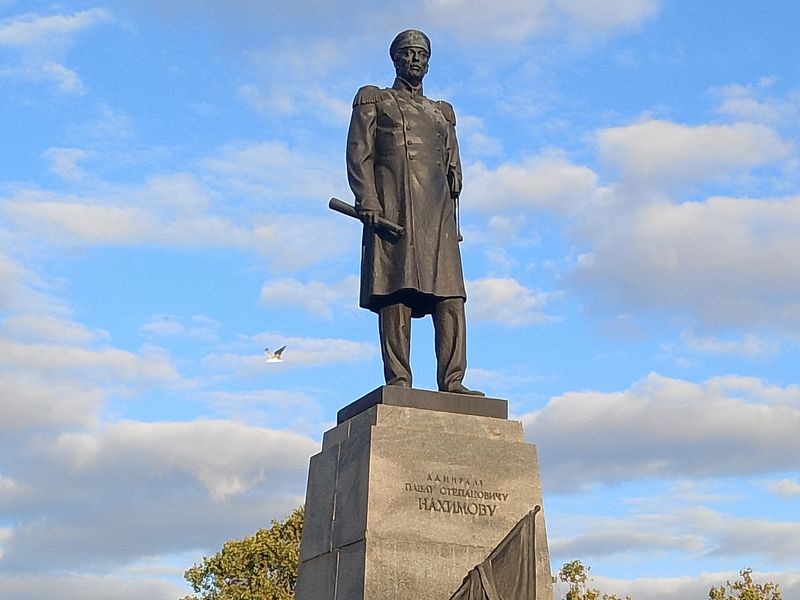 Памятник адмиралу П.С. Нахимову