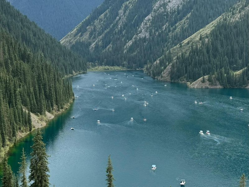 Кольсай, Каинды и Чарын: природа на максимуме - индивидуальная экскурсия в Алматы на машине гида длительностью более 12 часов с количеством участников до 5 человек цена экскурсии 41000₽