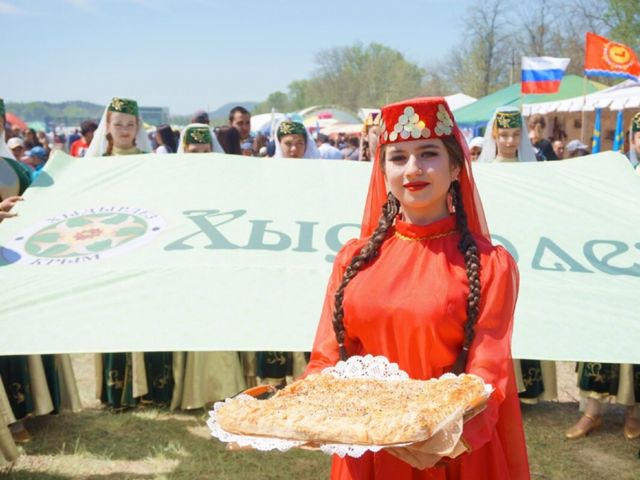 Как чебурек, пита и вареник в Крым попали — фото 3