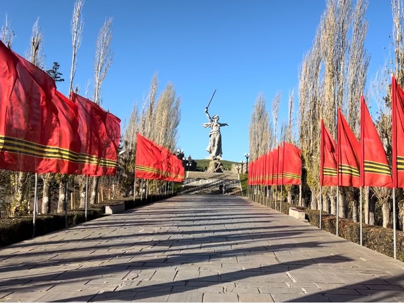 Обзорная экскурсия «Волгоград в первый раз: увидеть и влюбиться» - индивидуальная экскурсия в Волгограде на машине гида длительностью 6 часов с количеством участников до 4 человек со скидкой 20% цена экскурсии 15200₽