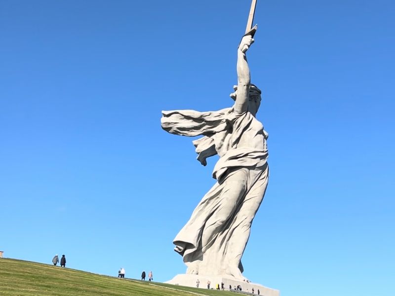 Монумент Родина Мать 