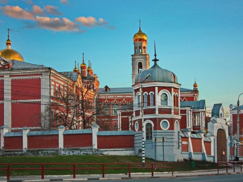 Обзорная экскурсия в Самаре: пешком по центру - индивидуальная экскурсия в Самаре пешком длительностью 3 часа с количеством участников до 10 человек цена экскурсии 7500₽