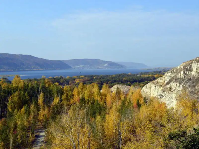 Обзорная экскурсия «Самарская Лука: путешествие к Цареву кургану» - индивидуальная экскурсия в Самаре на машине гида длительностью 5 часов с количеством участников до 4 человек со скидкой 25% еще 1 час цена экскурсии 8775₽