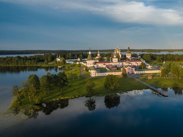 Из Москвы в Петербург на автомобиле: обзорный тур на 4 дня — фото 3