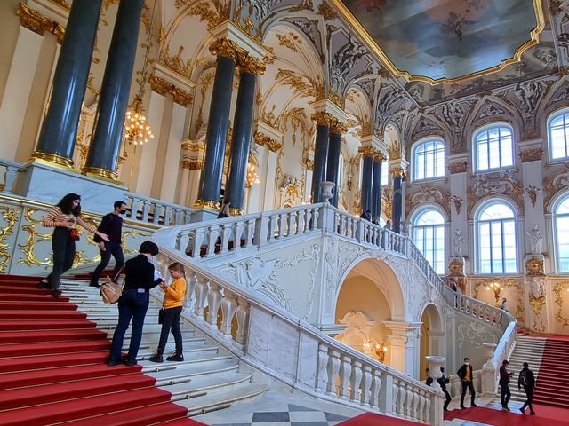 Экскурсия по Эрмитажу в Санкт-Петербурге: шедевры и парадные залы — фото 3