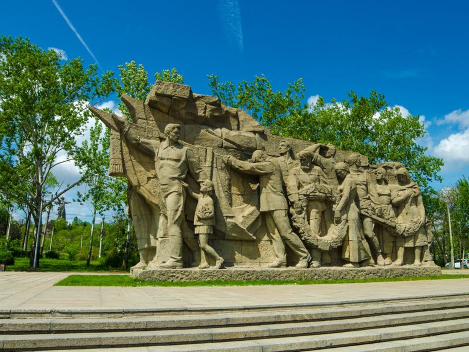 Барельеф
