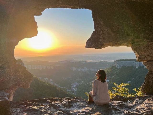 Предгорный Крым: пещерные города, долины и лаванда — фото 3