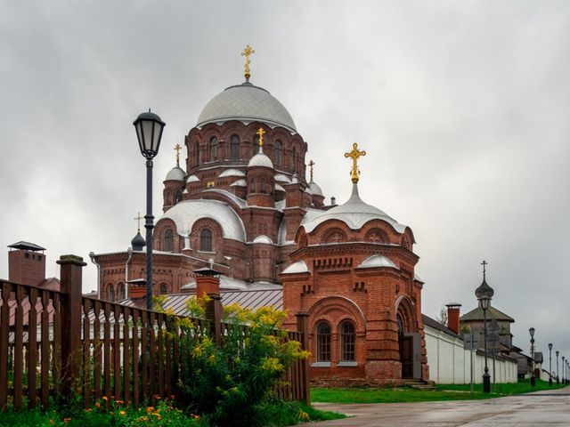 Свияжск и Музей археологического дерева