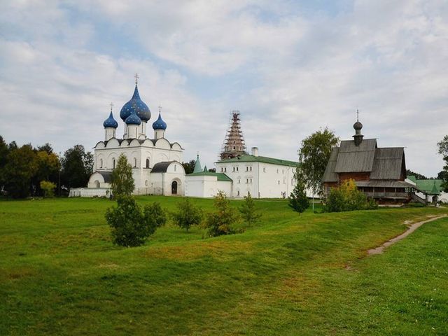 Суздаль, затерянный в веках