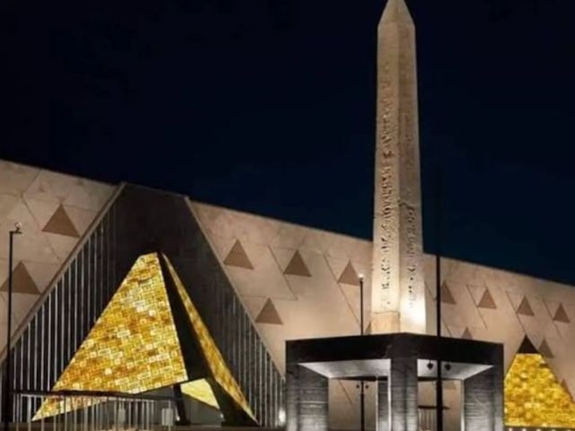 Grand Egypt Museum на плато Гиза и пирамиды — фото 2