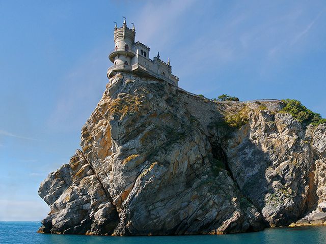 Групповая экскурсия в Гурзуф и Партенит: цветущий рай в Крыму — фото 3