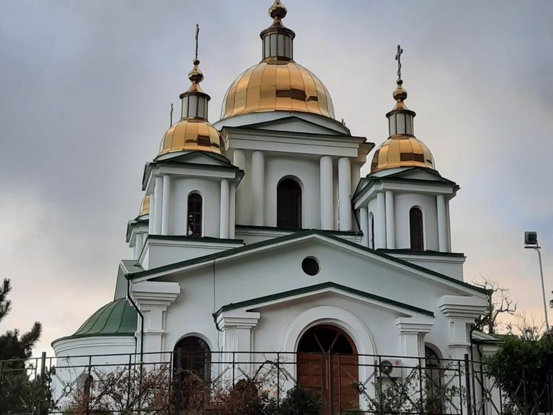 Обзорная экскурсия в группе из Алушты «Ялта и ее жемчужины» - групповая экскурсия в Алуште на автобусе длительностью 7 часов с количеством участников до 19 человек цена экскурсии 3000₽