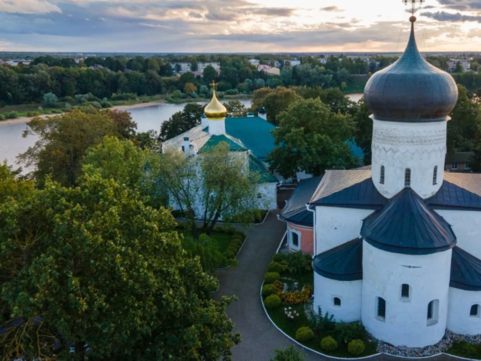 Собор Рождества Богородицы Снетогорского монастыря