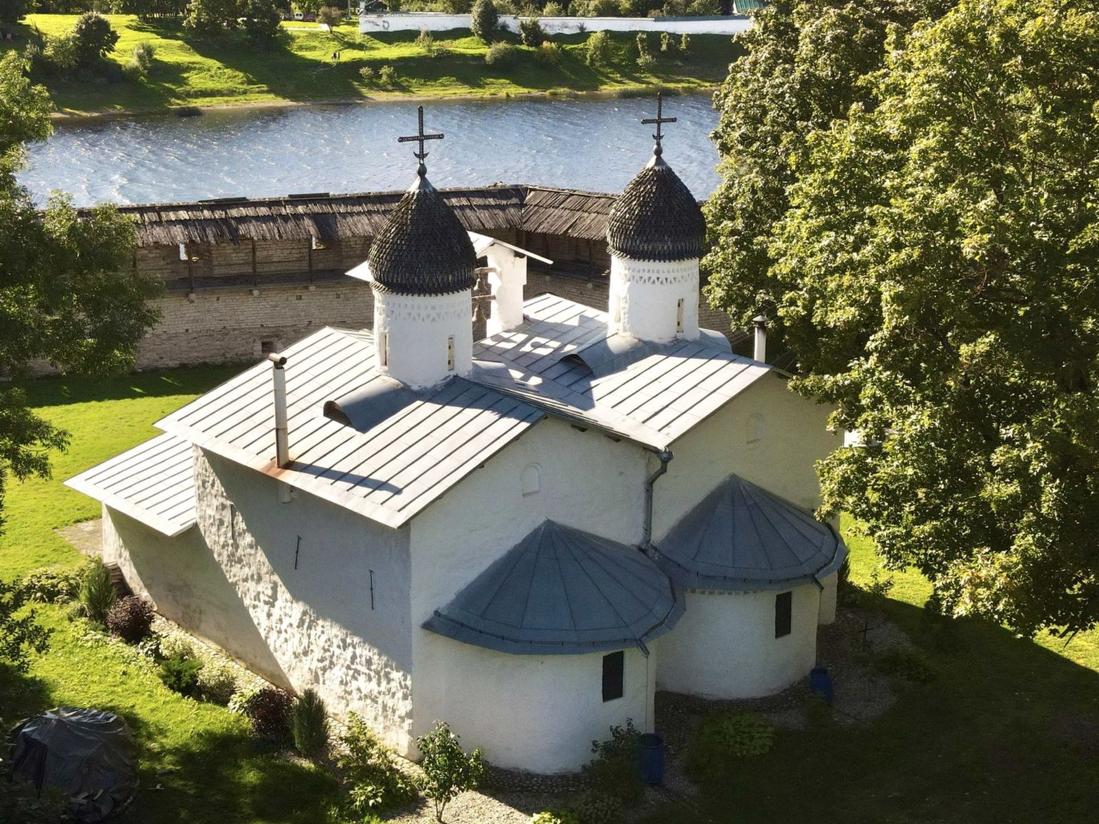 Храм Покрова и Рождества Богородицы от Пролома, XVI в.