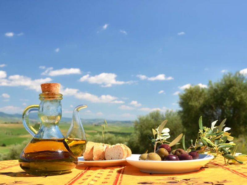 Гастрономическая экскурсия из Ниццы «Вкусы Прованса» - индивидуальная экскурсия в Ницце на машине гида длительностью 10 часов с количеством участников до 4 человек со скидкой 10% цена экскурсии 945€