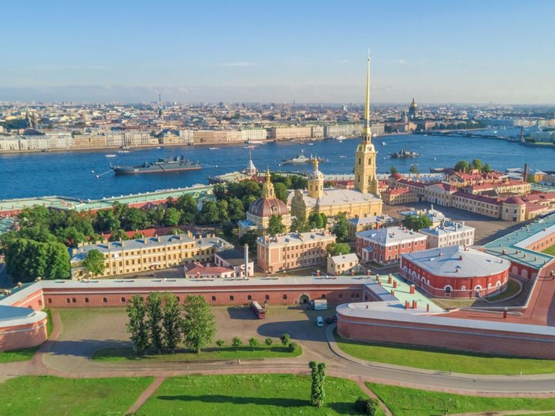 Групповая обзорная экскурсия "Знакомство с Северной столицей" - групповая экскурсия в Санкт-Петербурге на автобусе длительностью 3 часа с количеством участников более 20 человек цена экскурсии 1200₽