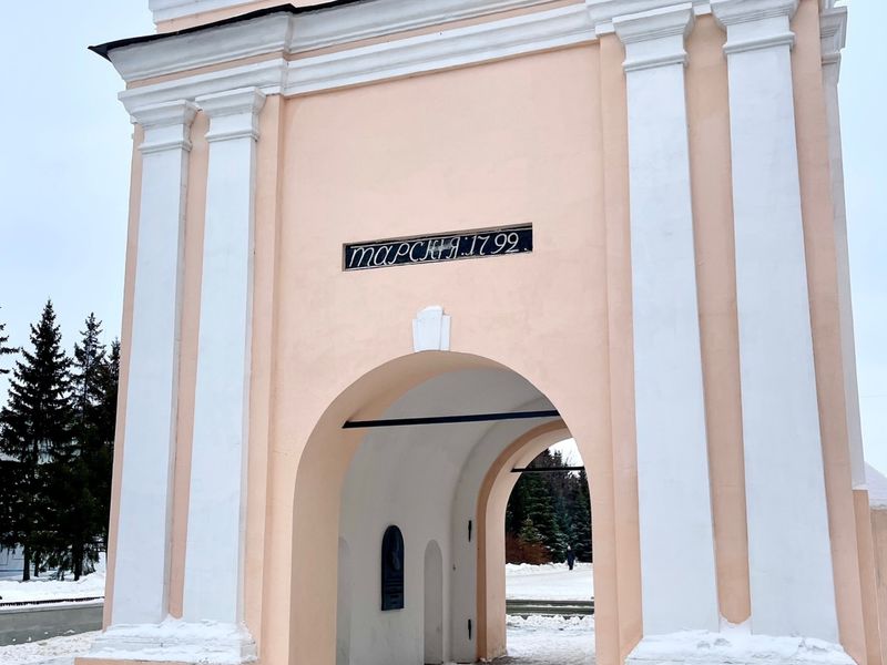 Обзорная экскурсия в Омске "Городские призраки" - индивидуальная экскурсия в Омске пешком длительностью 2 часа с количеством участников до 10 человек цена экскурсии 15000₽