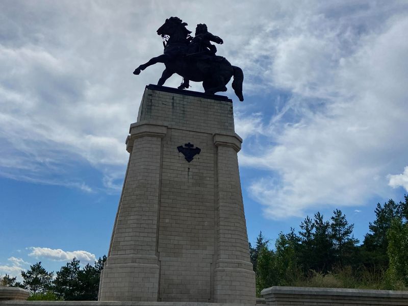 Памятник основателю города Тольятти