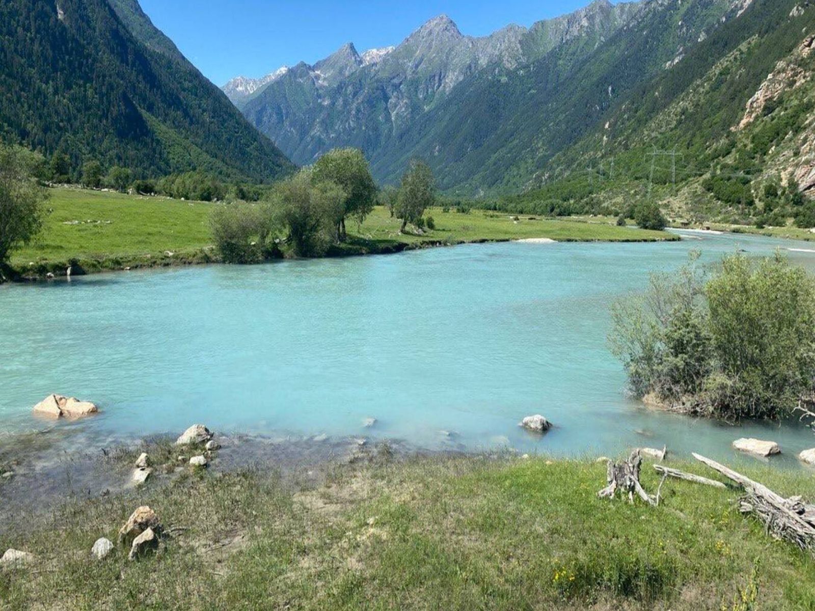 Река
