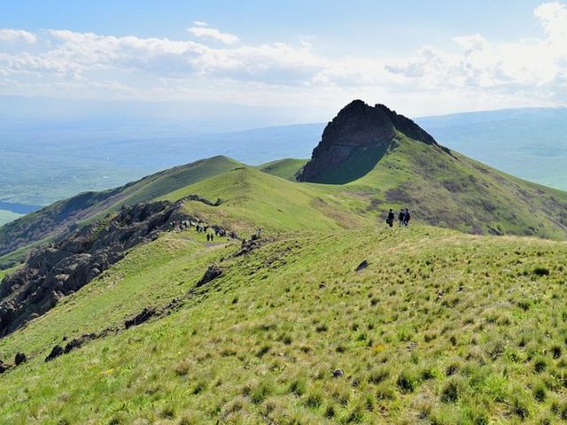 Индивидуальное восхождение на потухший вулкан — гору Ара — фото 2