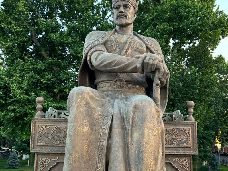 Индивидуальная обзорная экскурсия в Самарканде - индивидуальная экскурсия в Самарканде на машине гида длительностью 8 часов с количеством участников до 6 человек со скидкой 20% цена экскурсии 64€