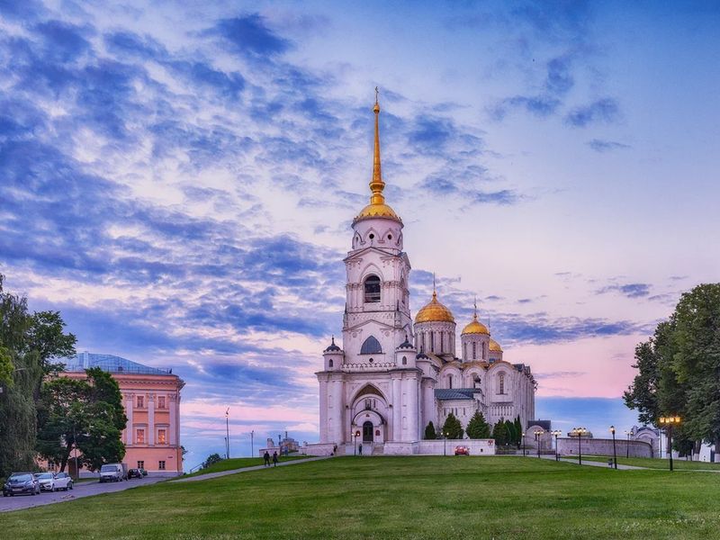 Обзорная экскурсия в группе «Шедевры и гастрономия Владимира» - групповая экскурсия во Владимире длительностью 8 часов с количеством участников более 20 человек цена экскурсии 3850₽
