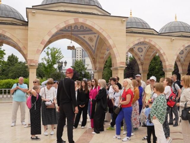 Экскурсия от мечети "Сердце Чечни" до храма Архангела Михаила — фото 2