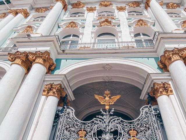 Индивидуальная экскурсия в Петербурге "Утраченные Зимние дворцы"