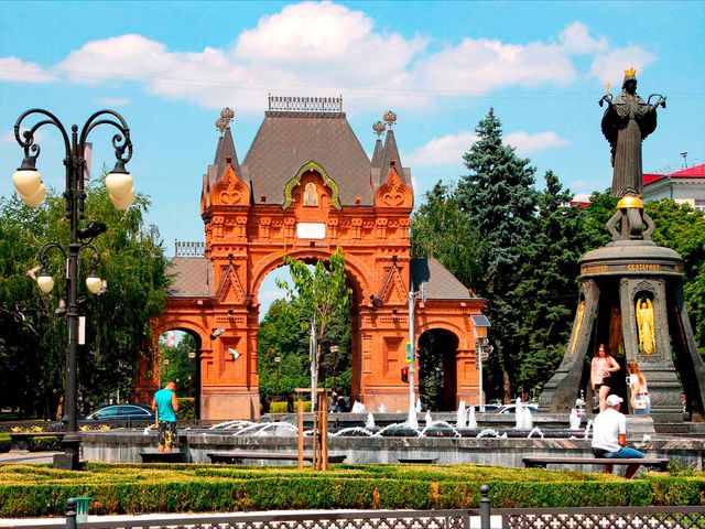 Обзорная автомобильно-пешая экскурсия с фотосессией по Краснодару — фото 3