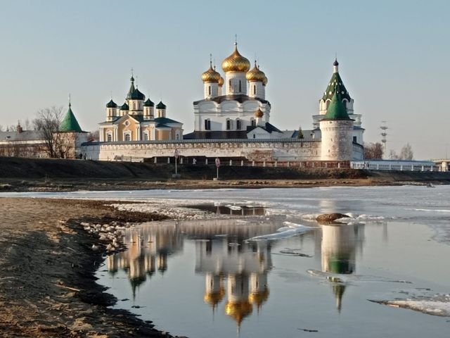 Обзорная автопешеходная экскурсия "Удивительная жизнь Костромы" — фото 2
